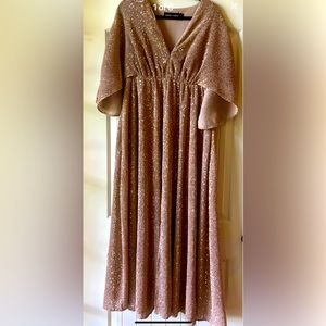 Elegant Gold Women's Wedding Dress